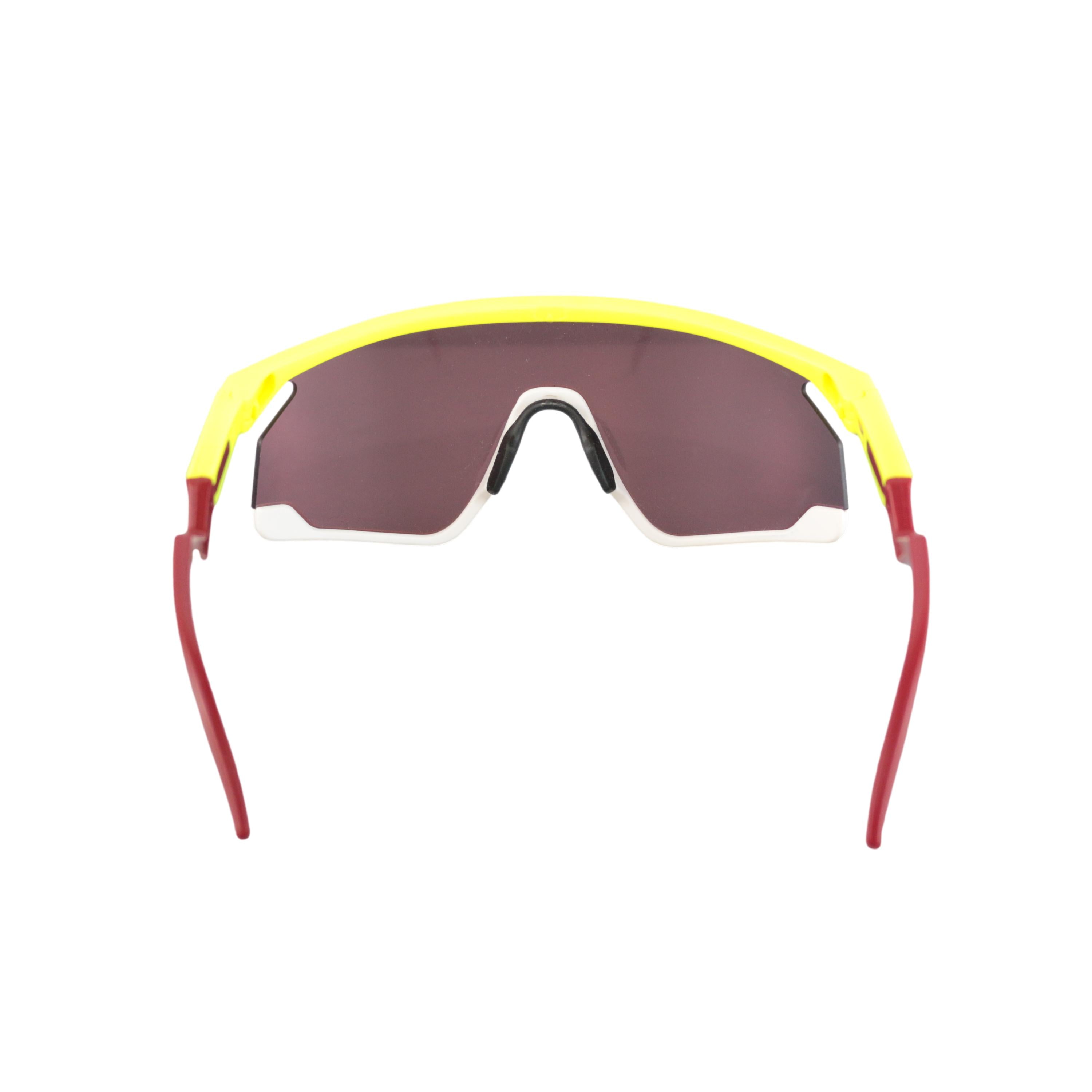 Óculos Oakley BXTR Amarelo Saquinho