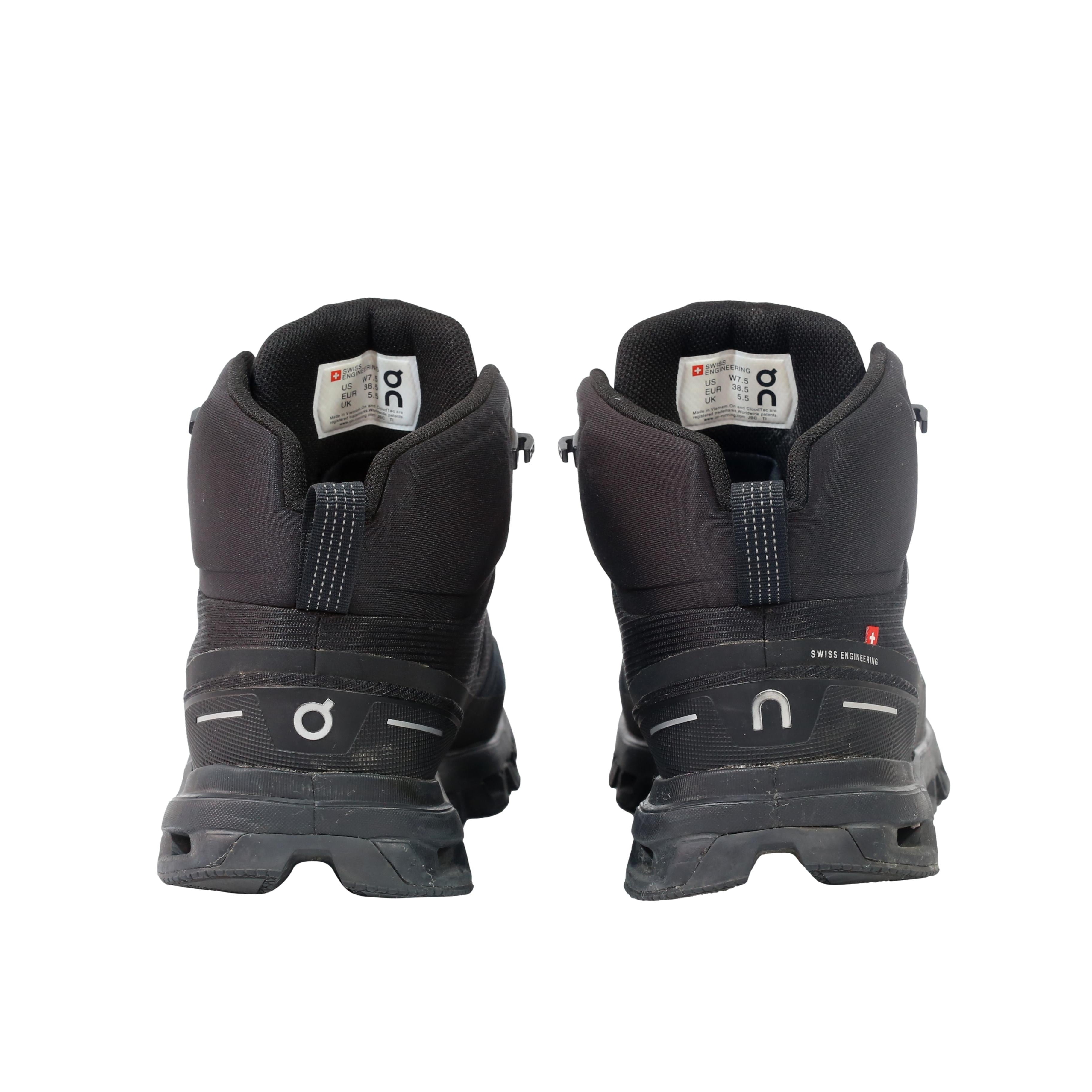 Bota Feminina Para Caminhada/Trilha On Running Cloudrock Weterproof - Tamanho 37