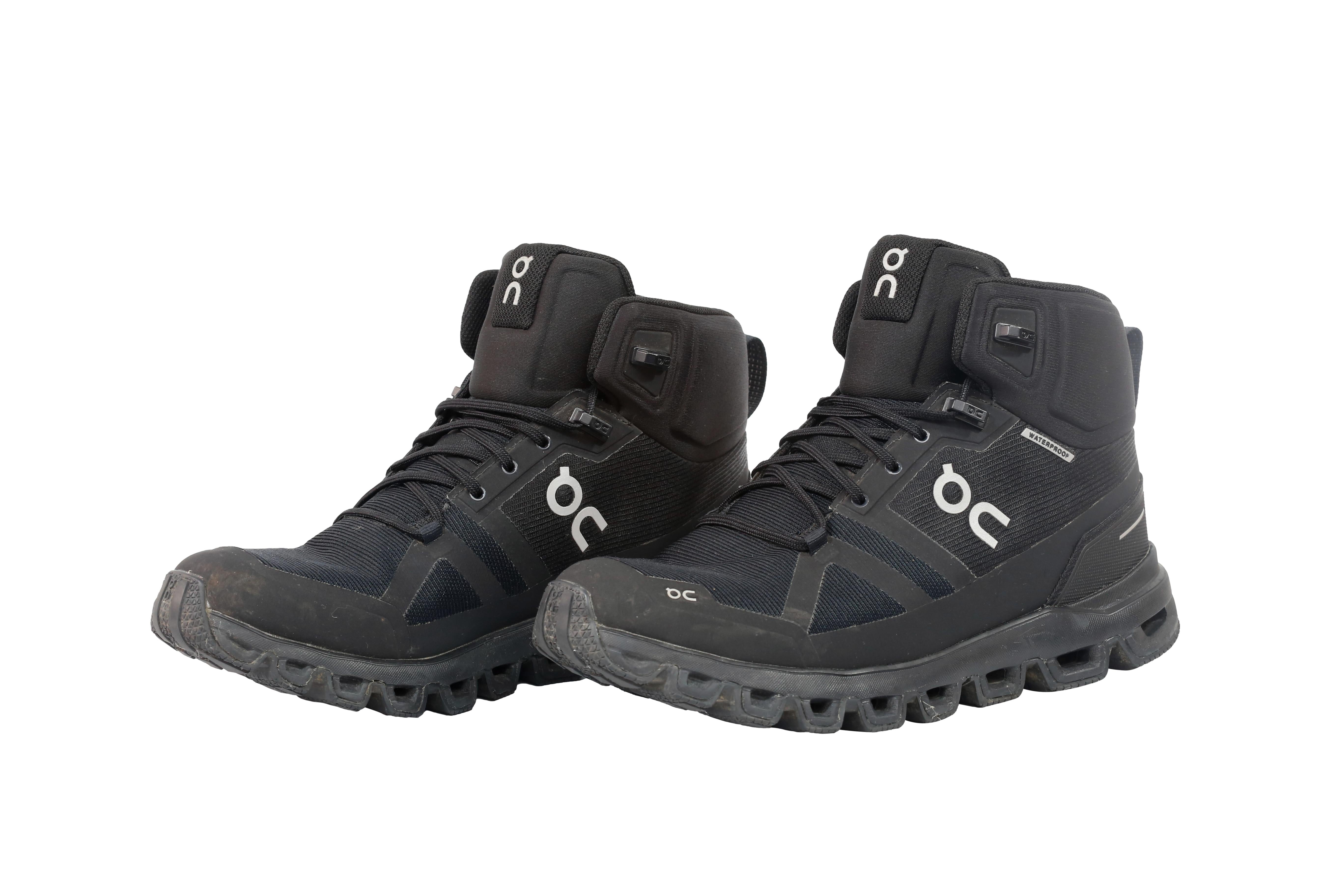 Bota Feminina Para Caminhada/Trilha On Running Cloudrock Weterproof - Tamanho 37