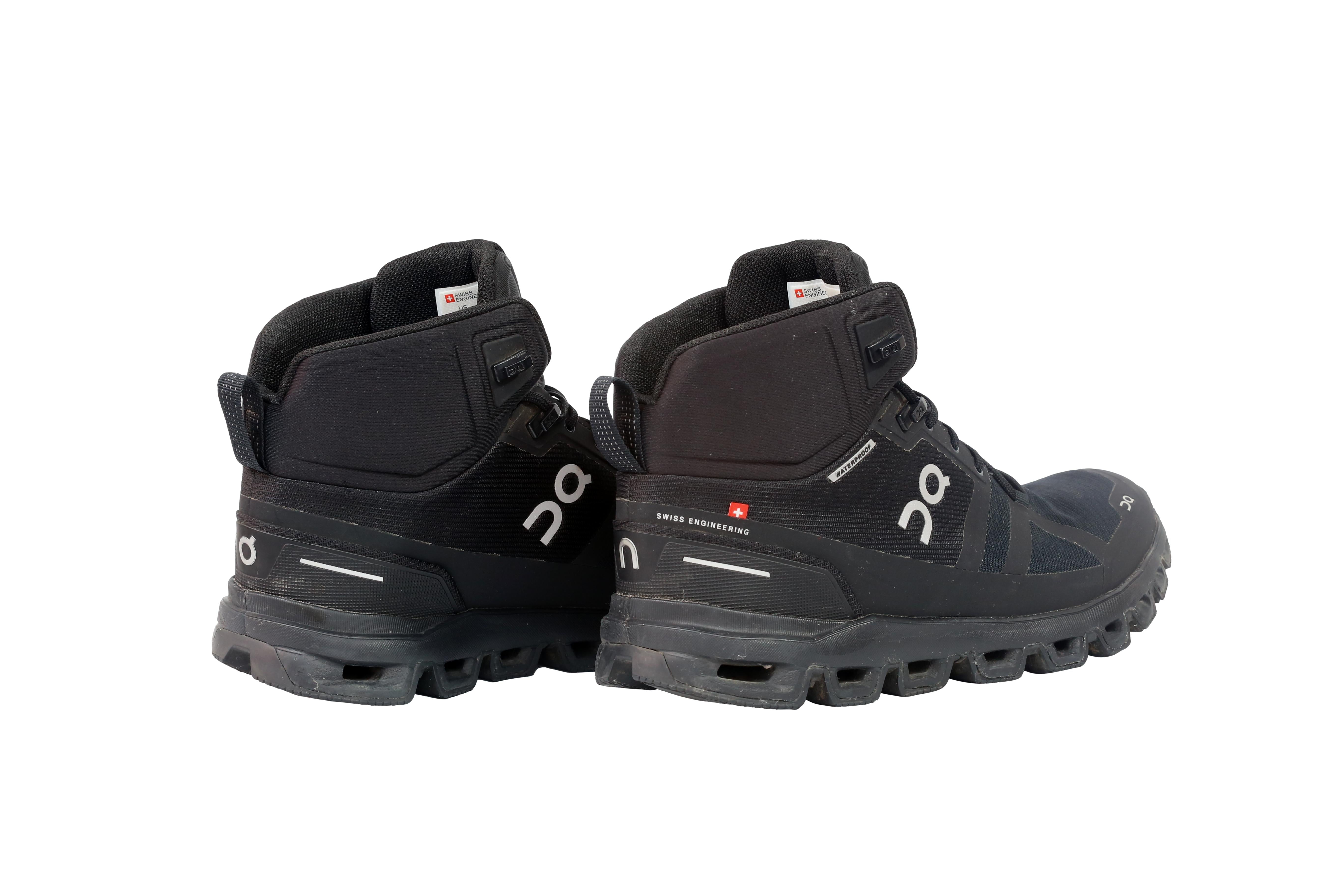 Bota Feminina Para Caminhada/Trilha On Running Cloudrock Weterproof - Tamanho 37