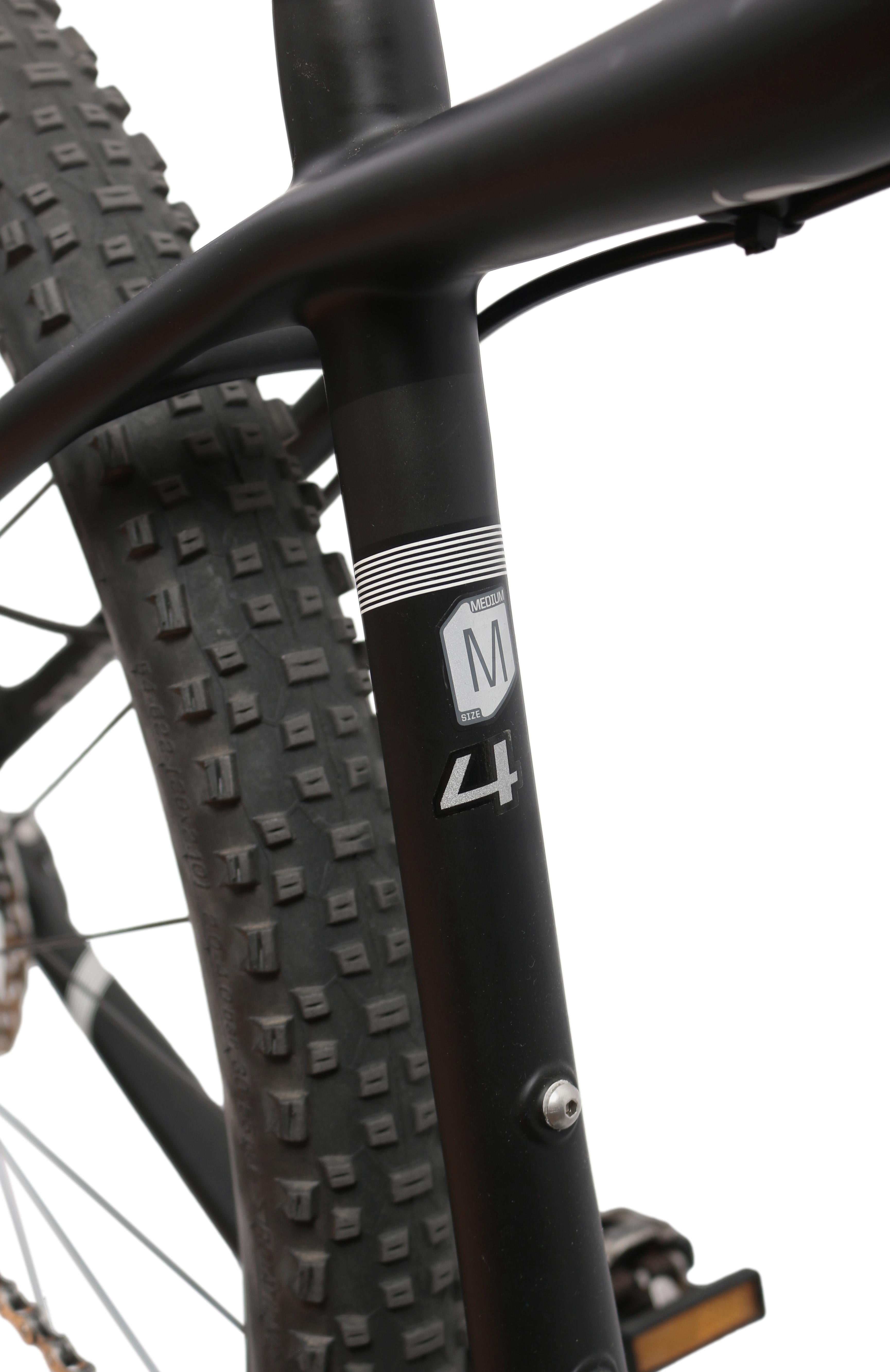 Bicicleta Cannondale F29 Lefty Preta