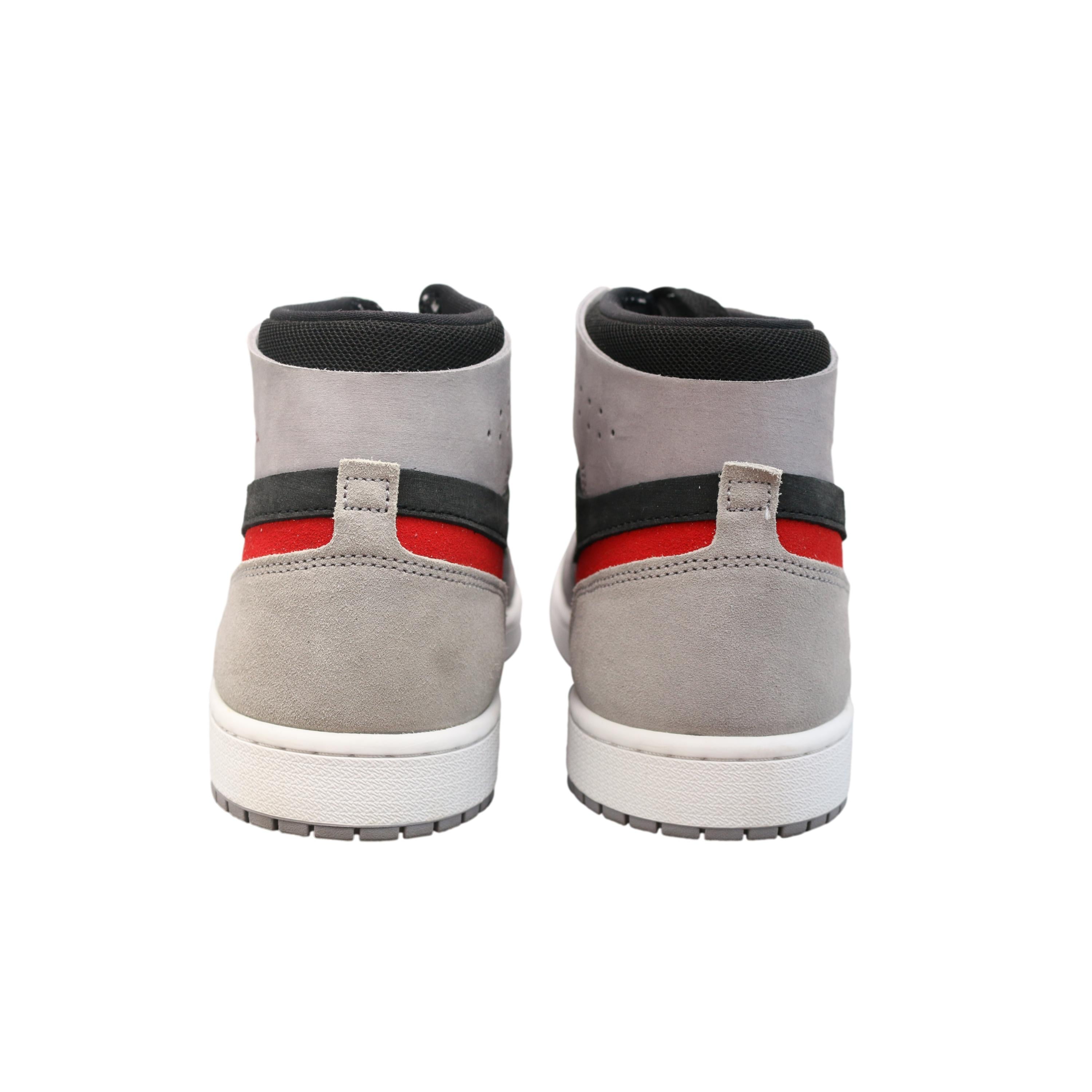 Tênis Nike Air Jordan 1 High Zoom Comfort 2 University Cano Alto Cinza, Preto e Vermelho - Tamanho 9.5 US