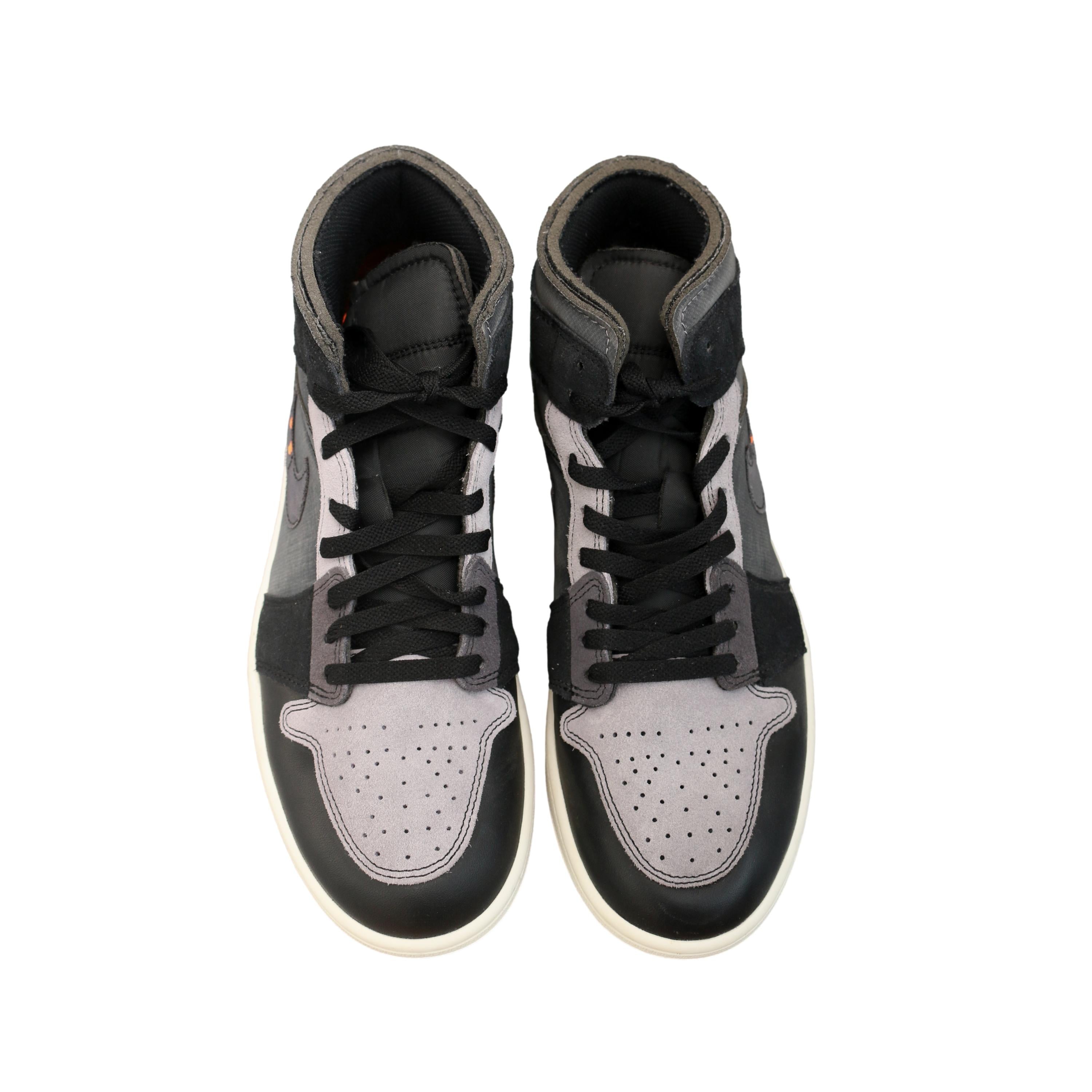Tênis Nike Air Jordan 1 Mid SE Craft Inside Out Preto e Cinza - Tamanho 9.5 US
