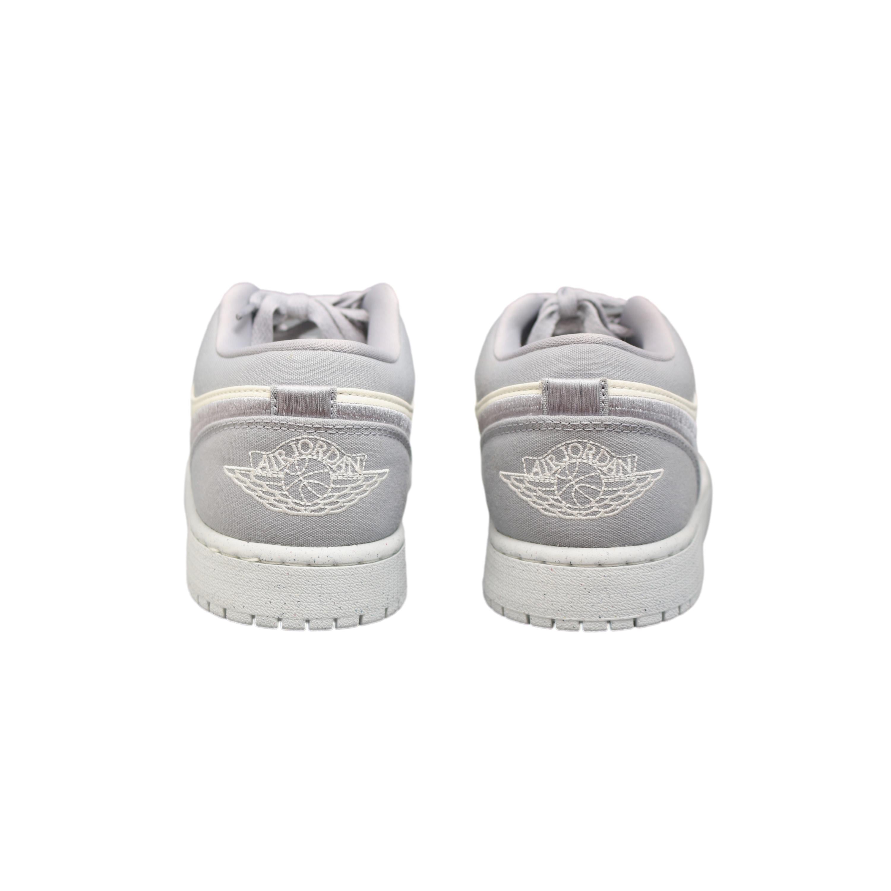 Tênis Nike Air Jordan 1 Low Atmosphere Cinza e Branco - Tamanho 10.5 US