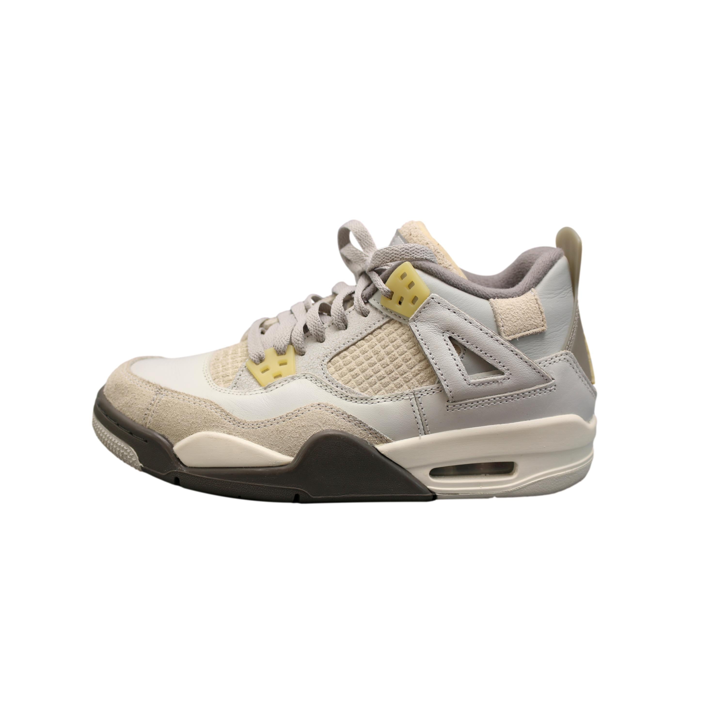 Tênis Infantil Nike Air Jordan 4 Retro Craft Photon Off-White e Cinza - Tamanho 6.5 US