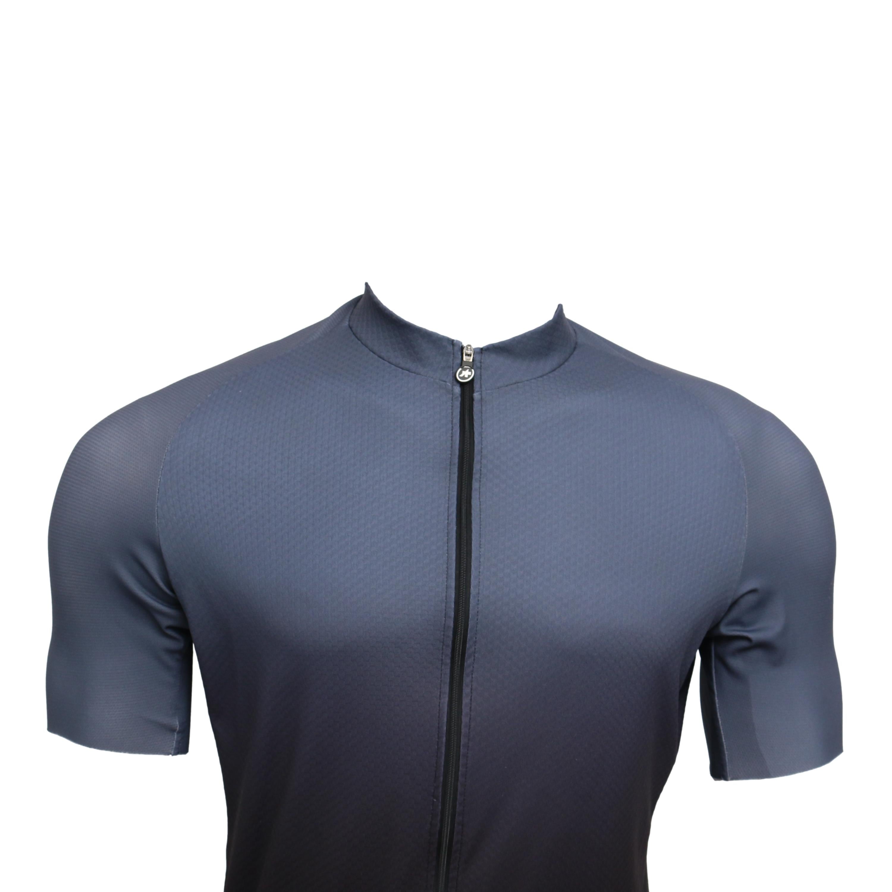 Jersey Masculina Ciclismo Assos The New Mille GT Cinza com Degradê Preto - Tamanho XL