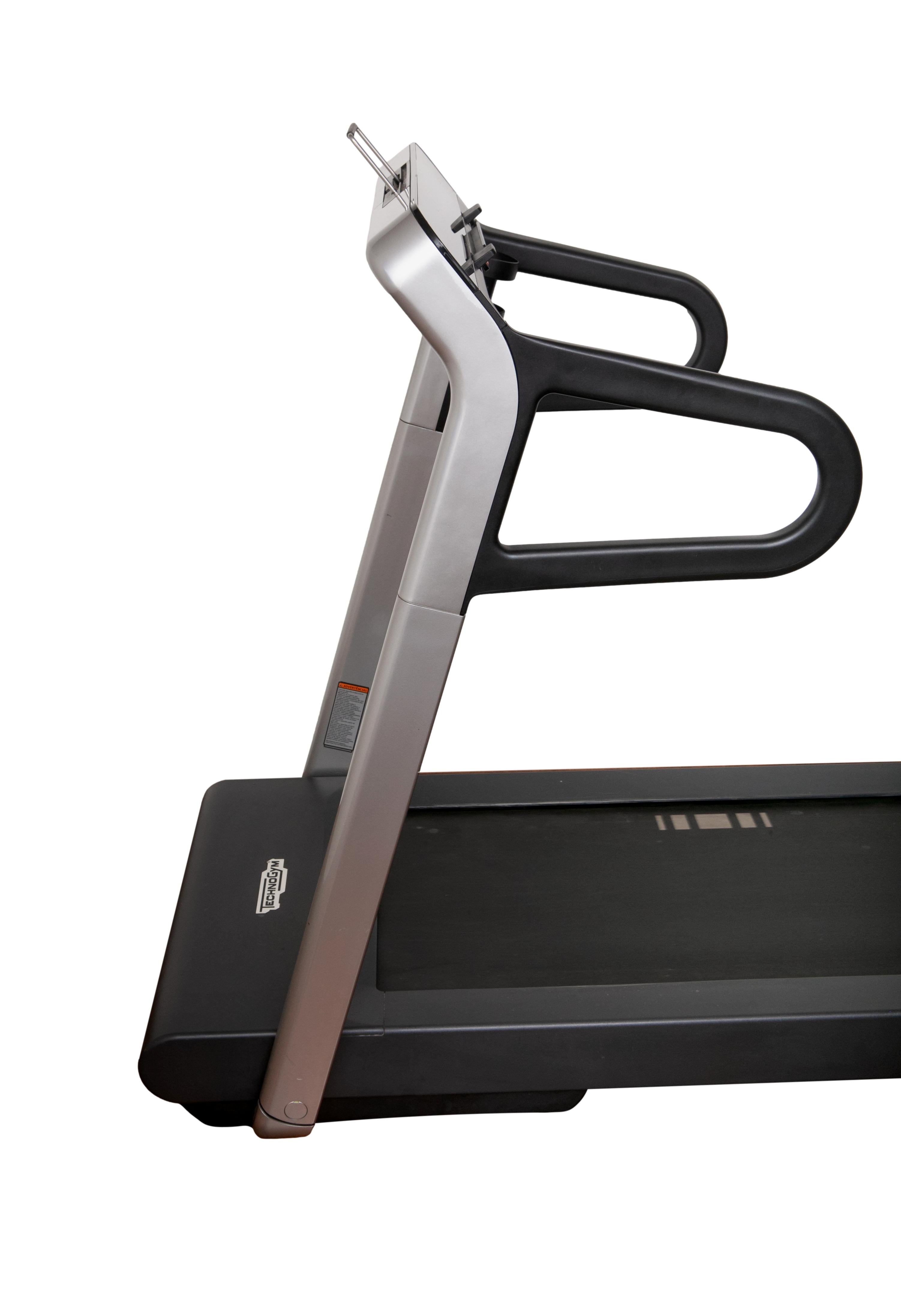 Esteira Compacta Technogym MyRun