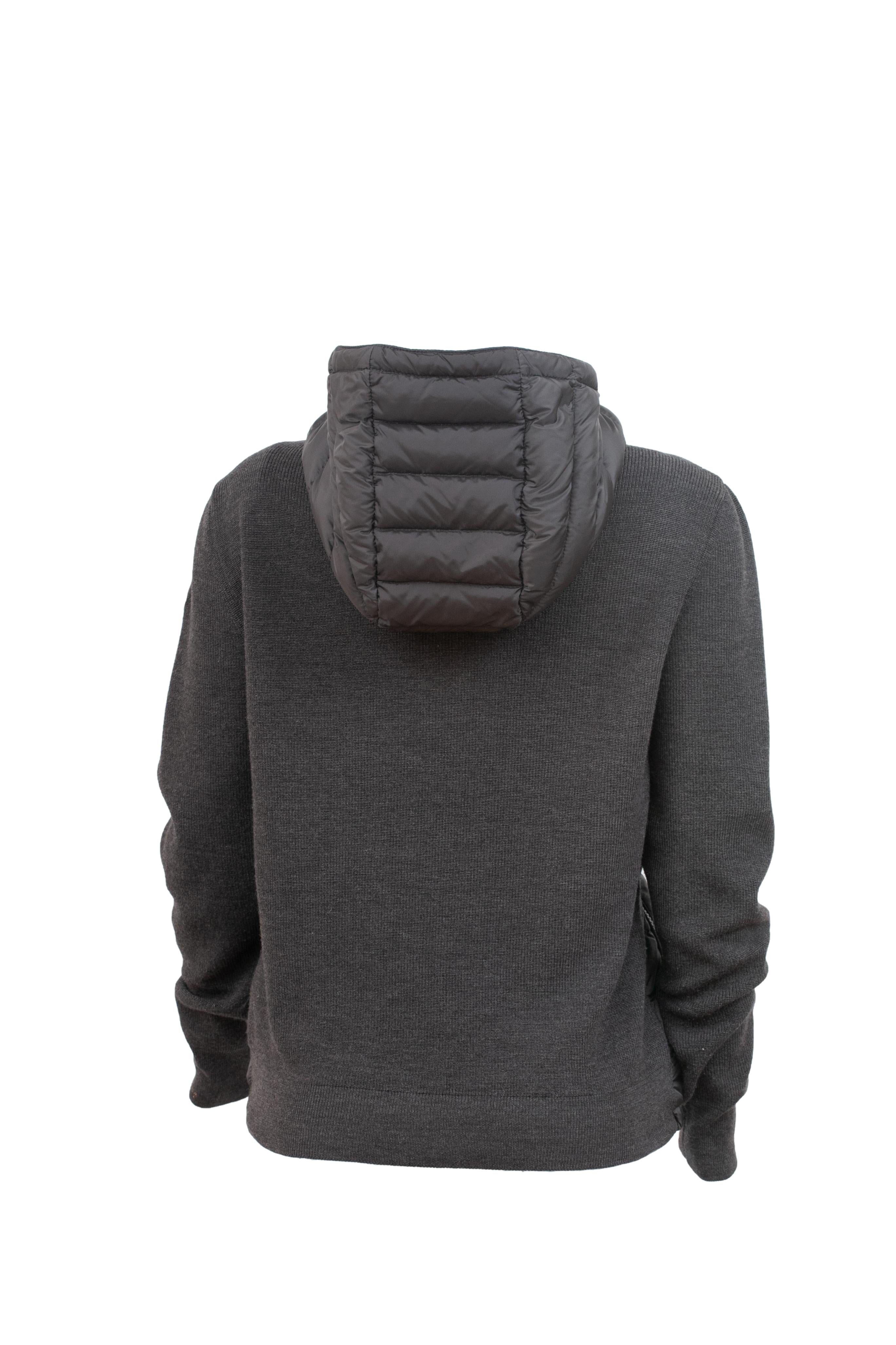 Casaco Feminino Ski Moncler Com Recortes Matelassê - Tamanho P