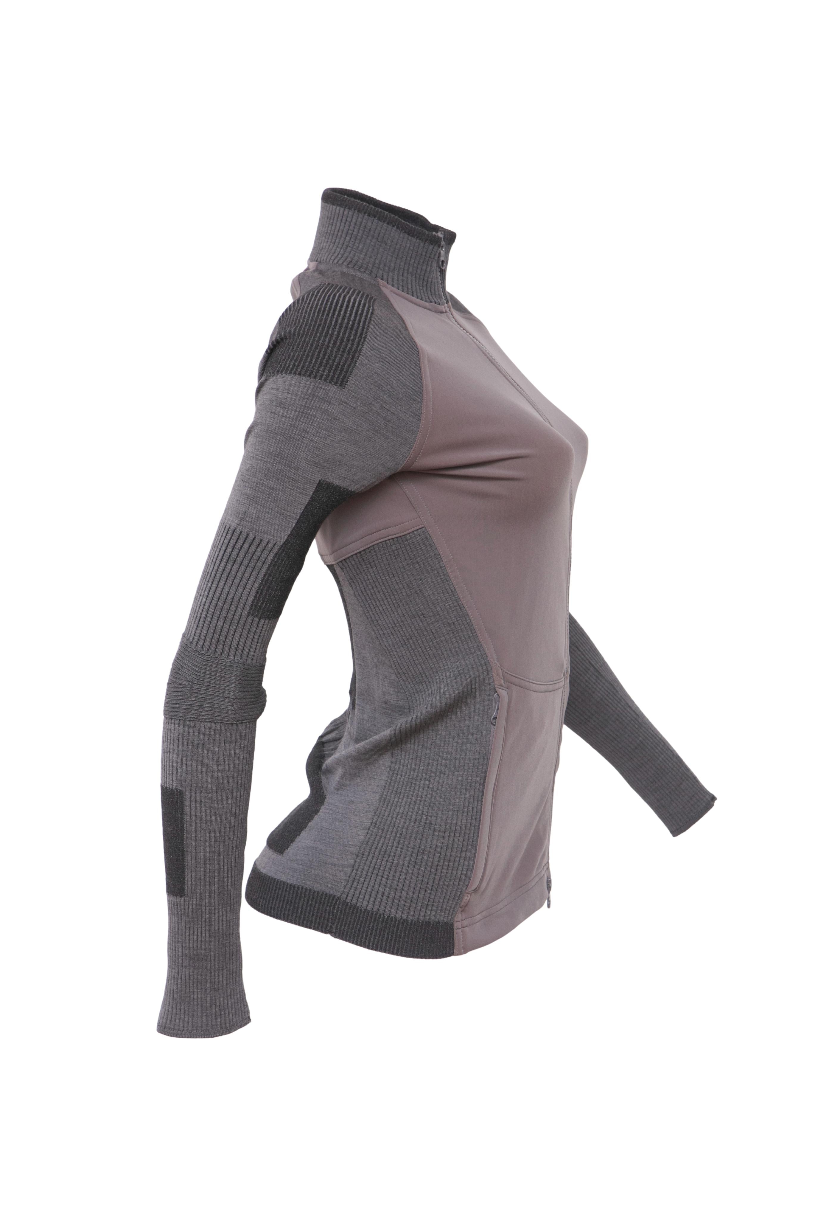 Camiseta Feminina Adidas Stella McCartney Manga Longa Cinza - Tamanho S