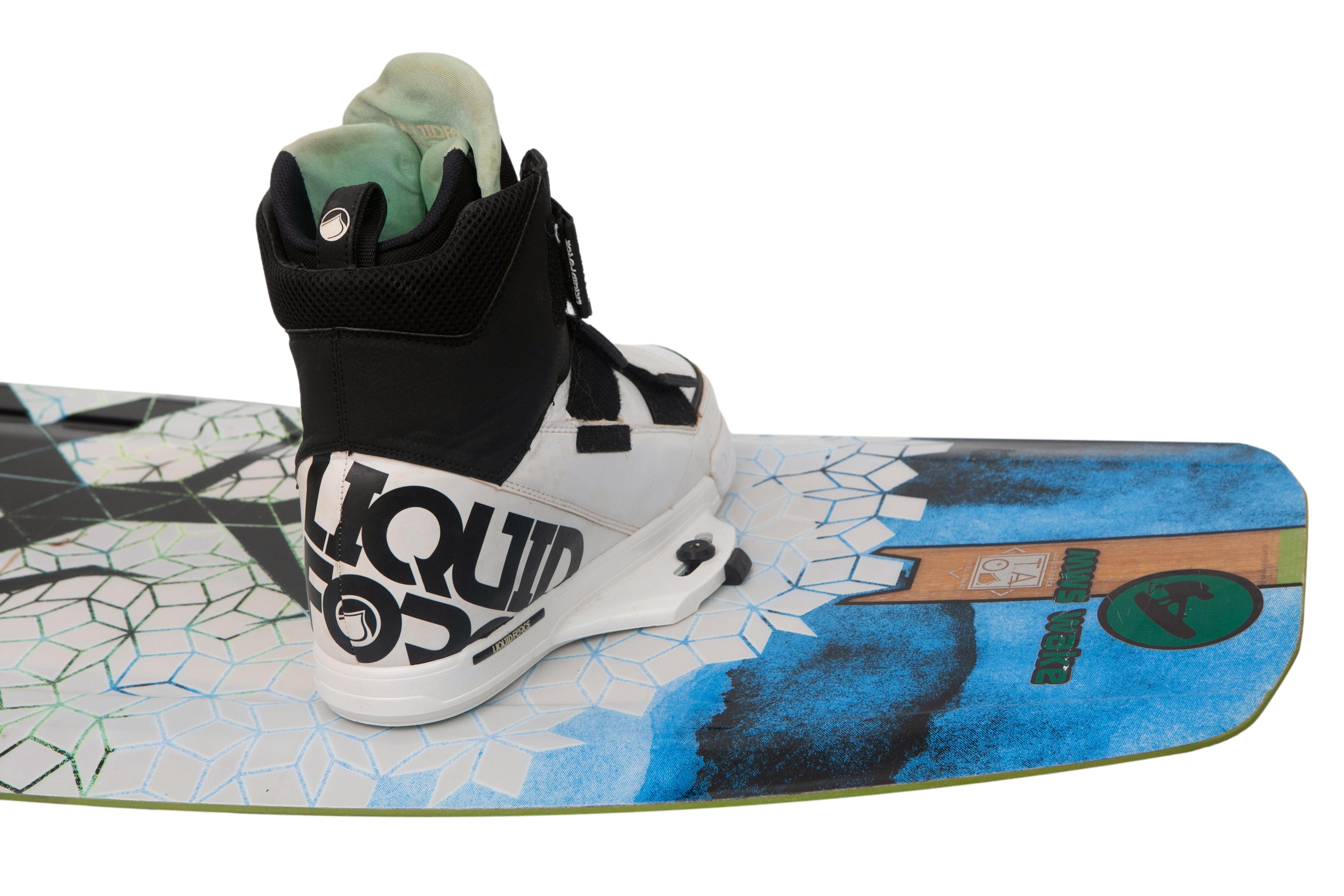 Prancha Wakeboard Com Bota e Capa Liquid Force+ Hyperlite Daniel Grant Vantage 41/ US 11-12