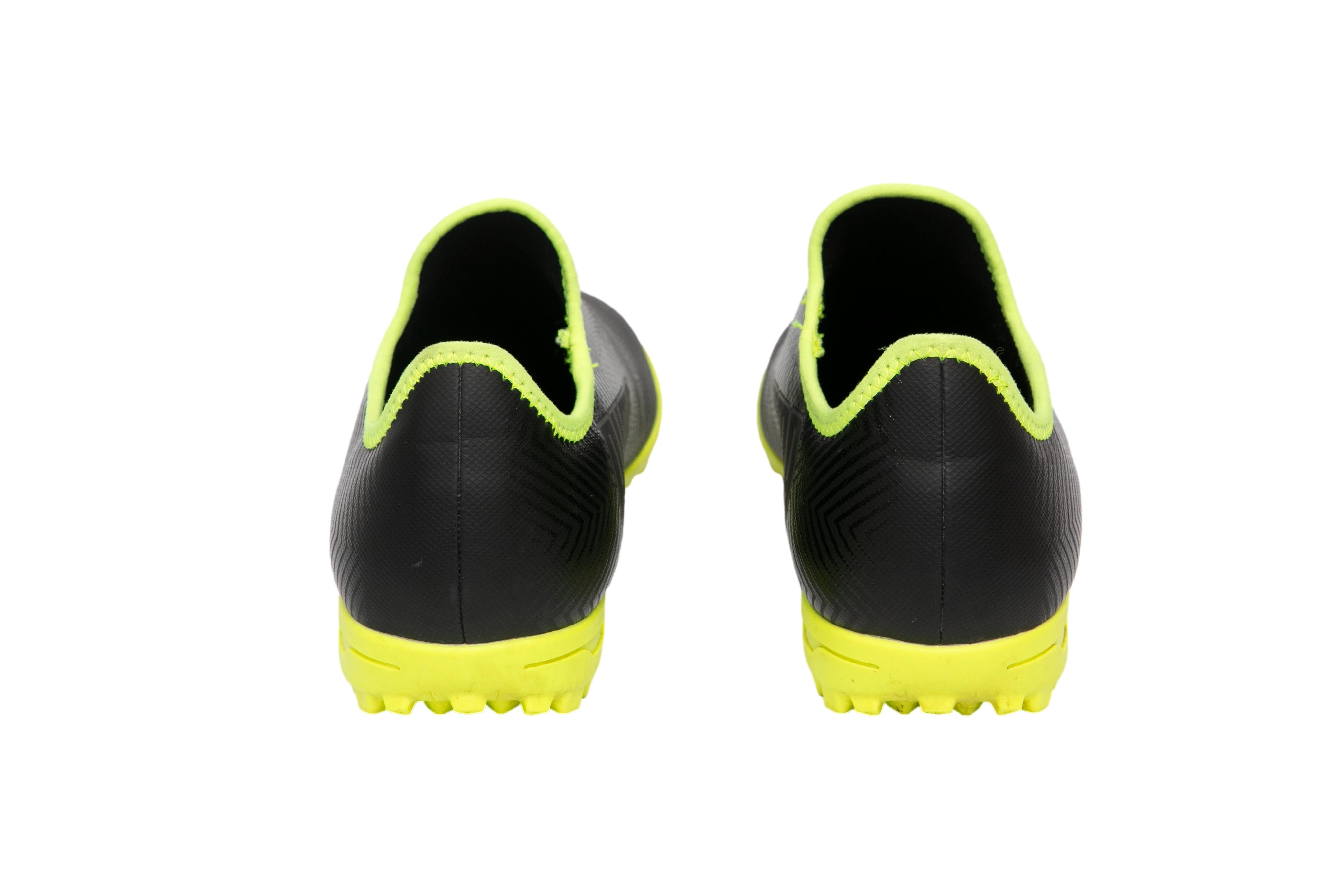 Chuteira Masculina Futebol Puma Finesse Laceless - Tamanho 44