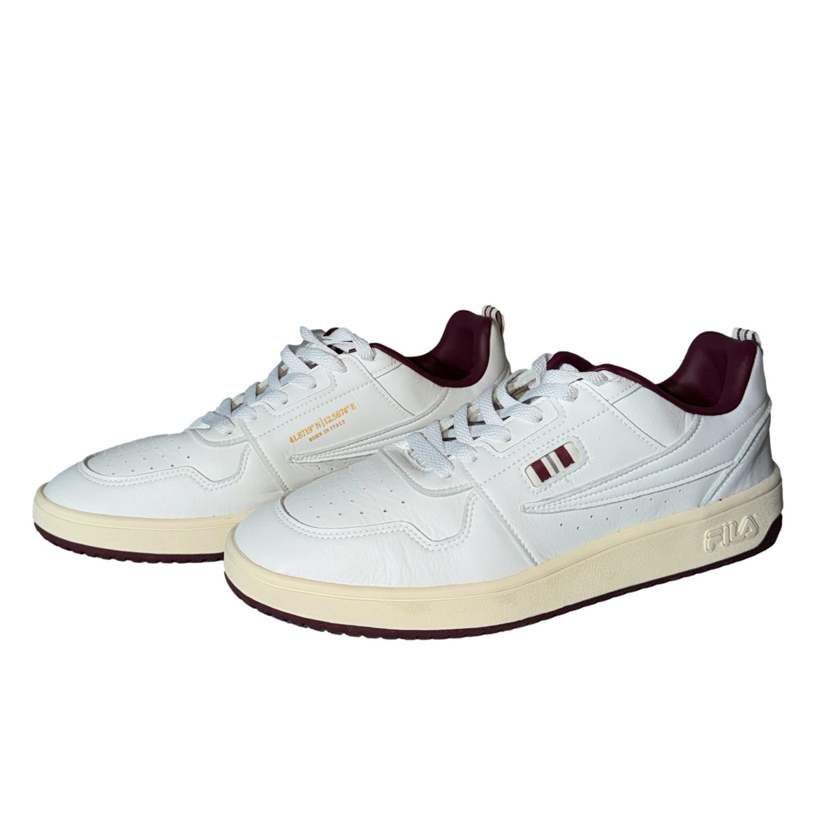 Tênis Fila Classic Branco - Tamanho 42 BR