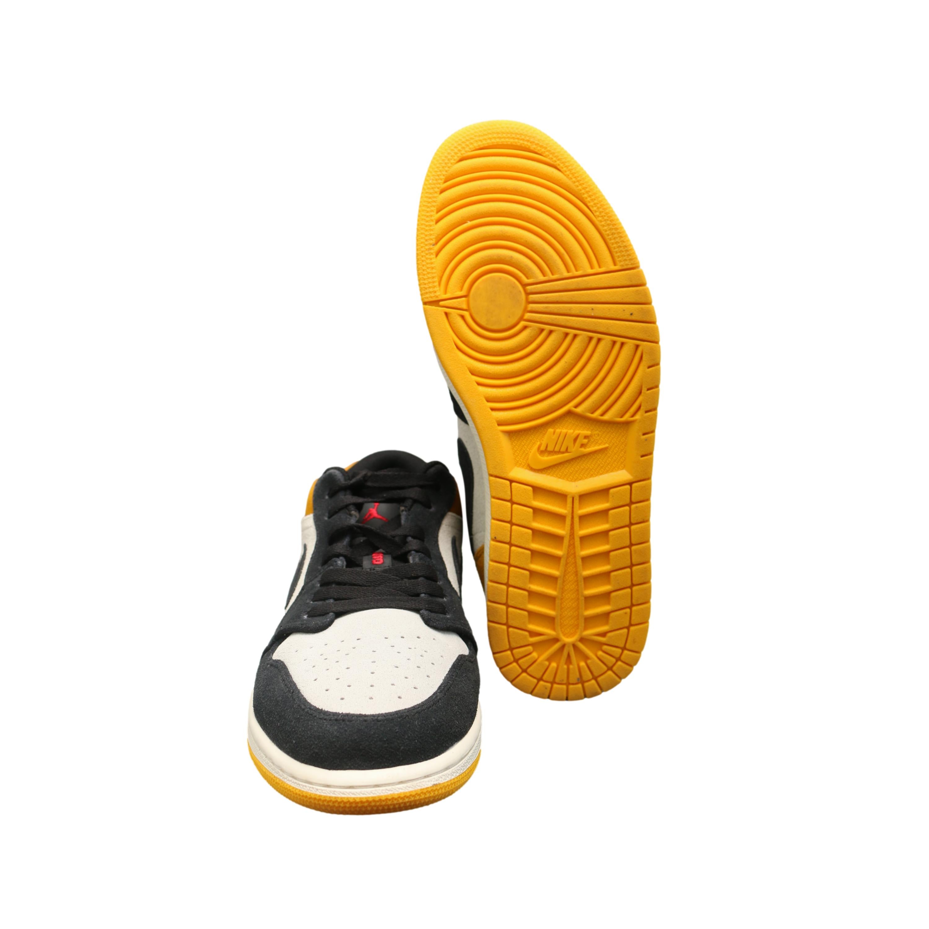 Tênis Nike Air Jordan 1 Low Yellow Ochre Amarelo, Preto e Branco - Tamanho 9.5 US