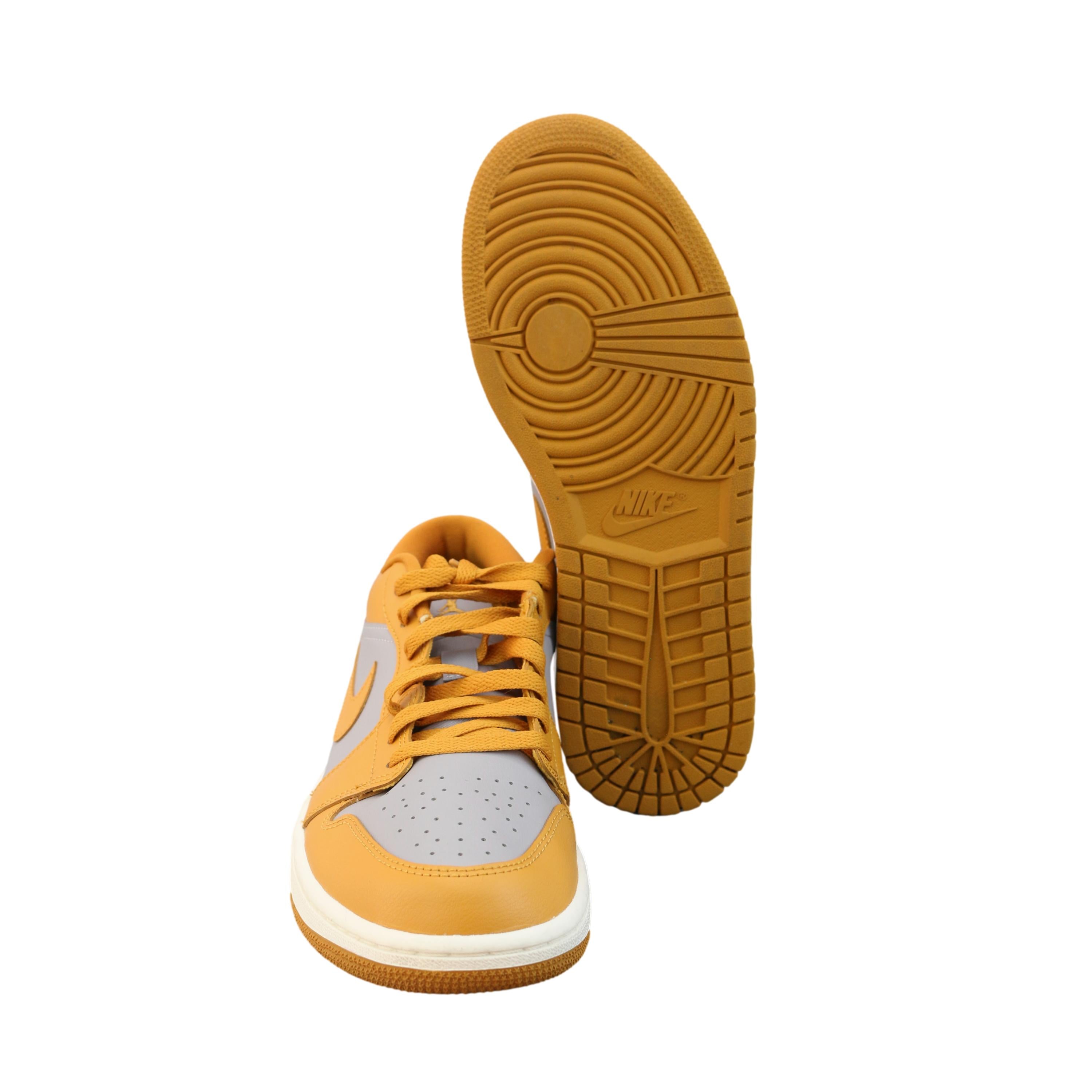 Tênis Nike Air Jordan 1 Low University Amarelo e Cinza - Tamanho 10.5 US