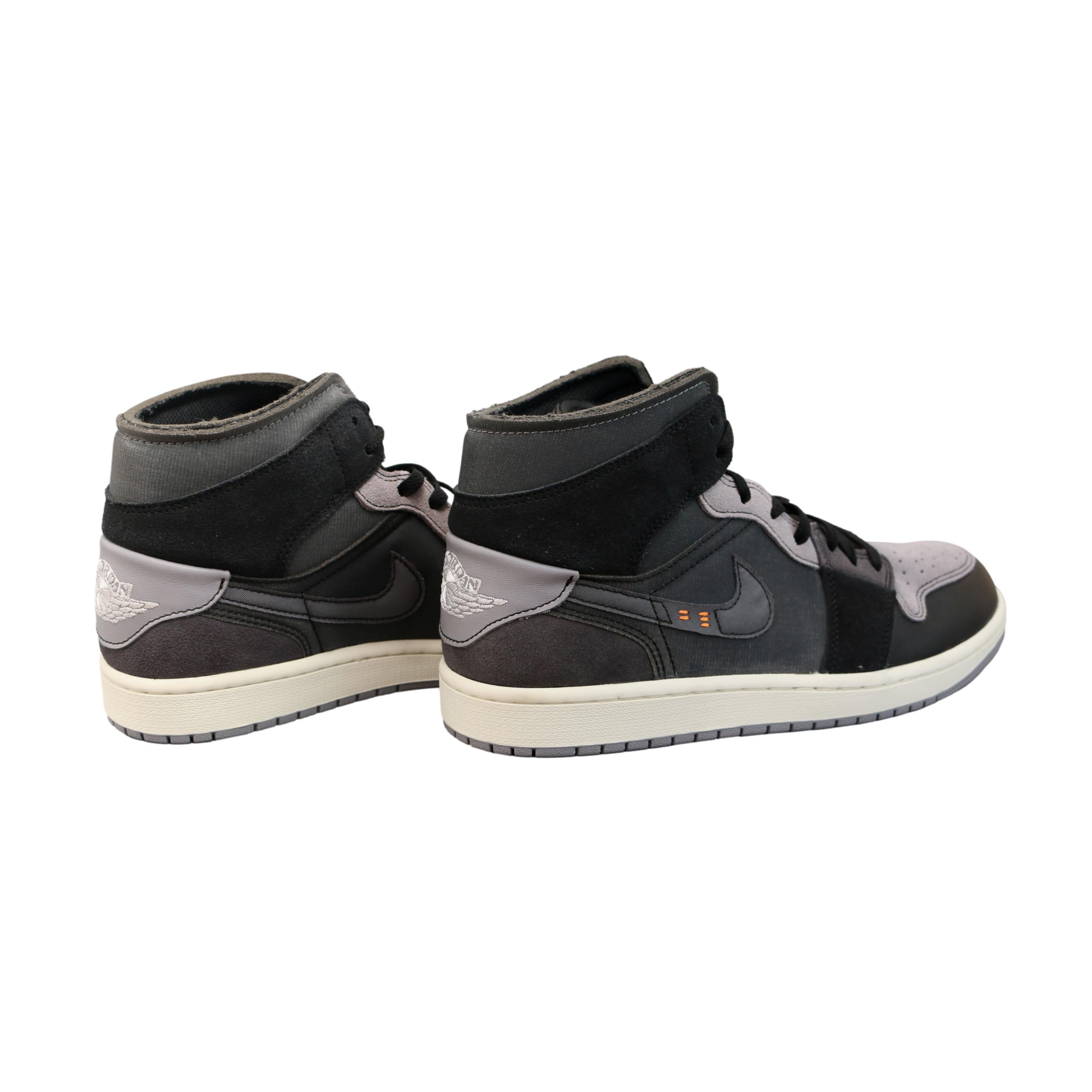 Tênis Nike Air Jordan 1 Mid SE Craft Inside Out Preto e Cinza - Tamanho 9.5 US