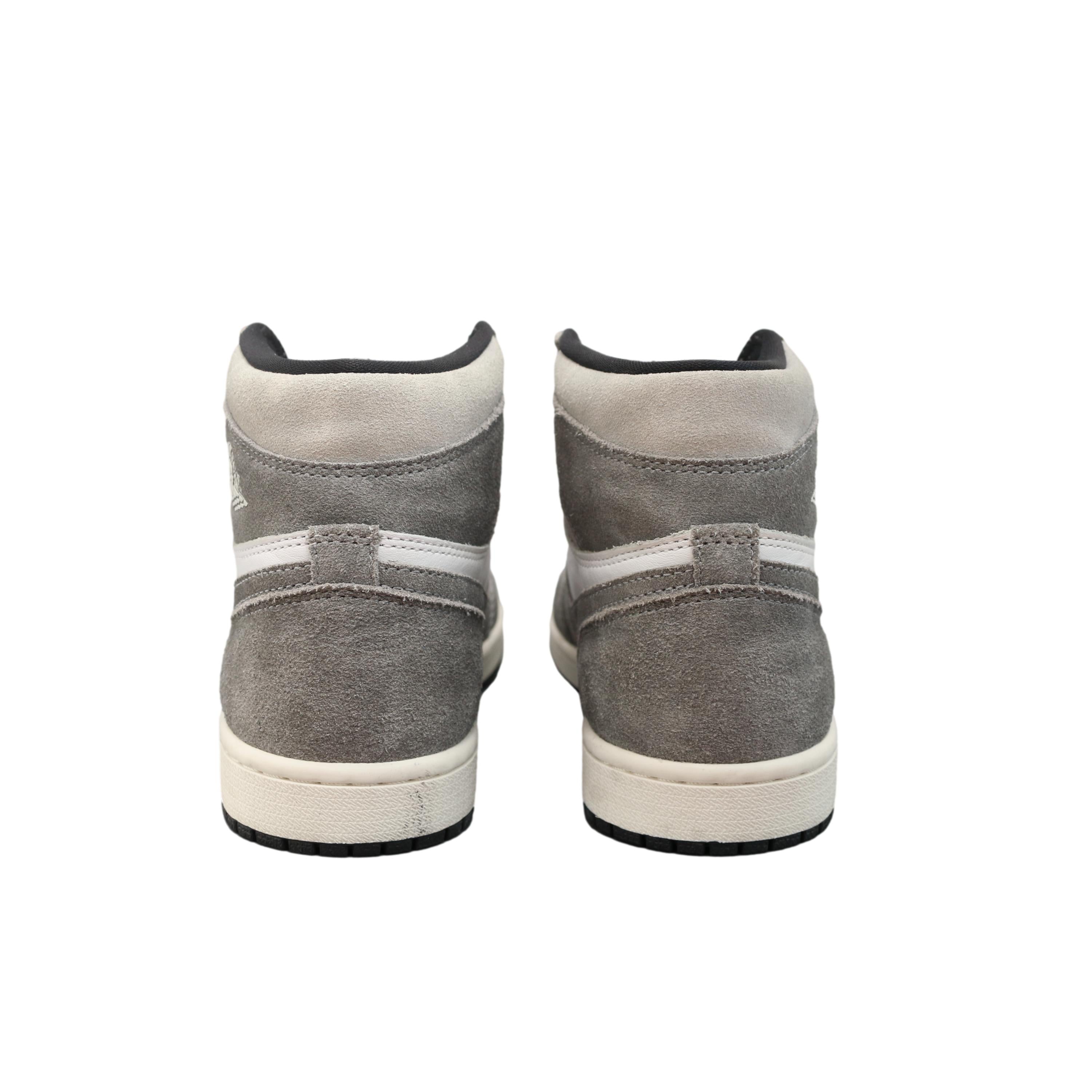 Tênis Infantil Nike Air Jordan 1 Retro High OG Cinza e Branco - Tamanho 7 US