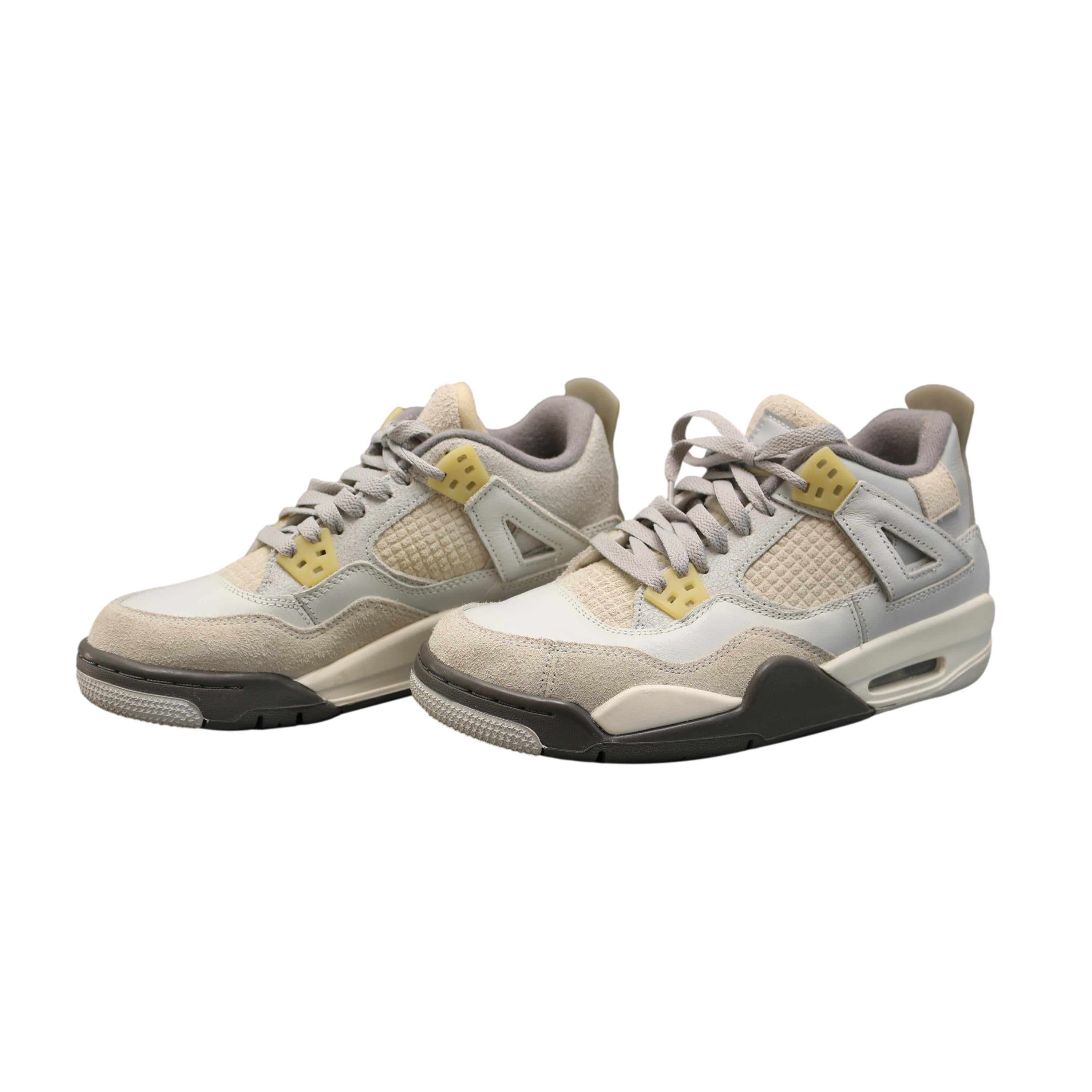 Tênis Infantil Nike Air Jordan 4 Retro Craft Photon Off-White e Cinza - Tamanho 6.5 US