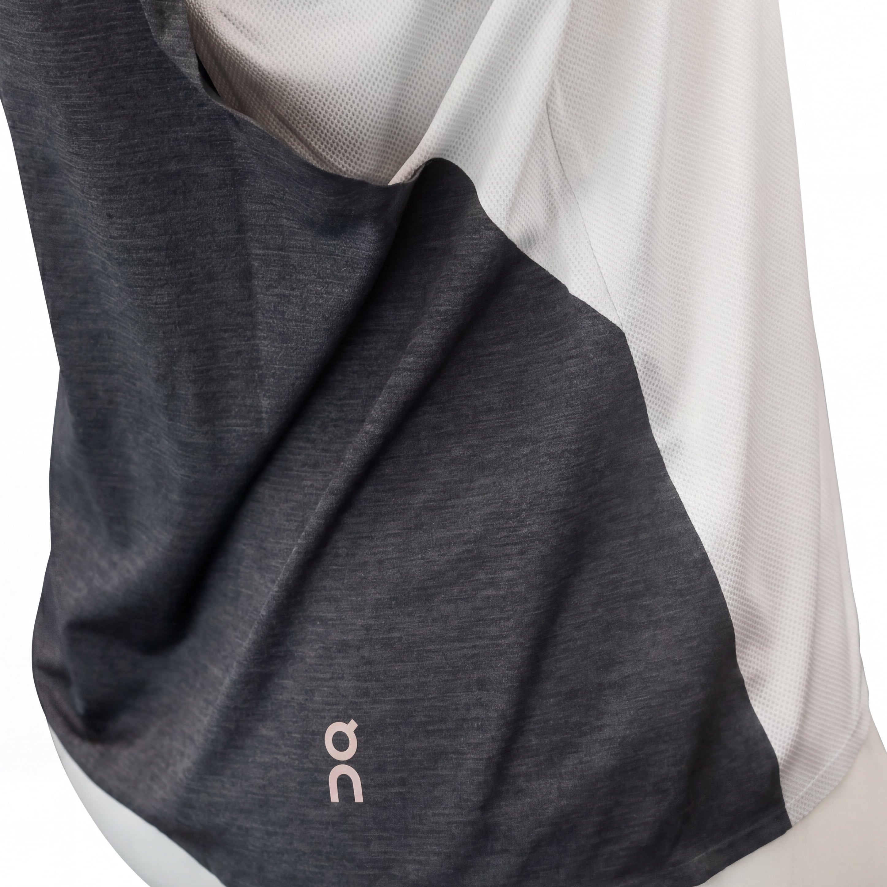 Regata Feminino ON Running Performance Tank Respirável Cinza - Tamanho P