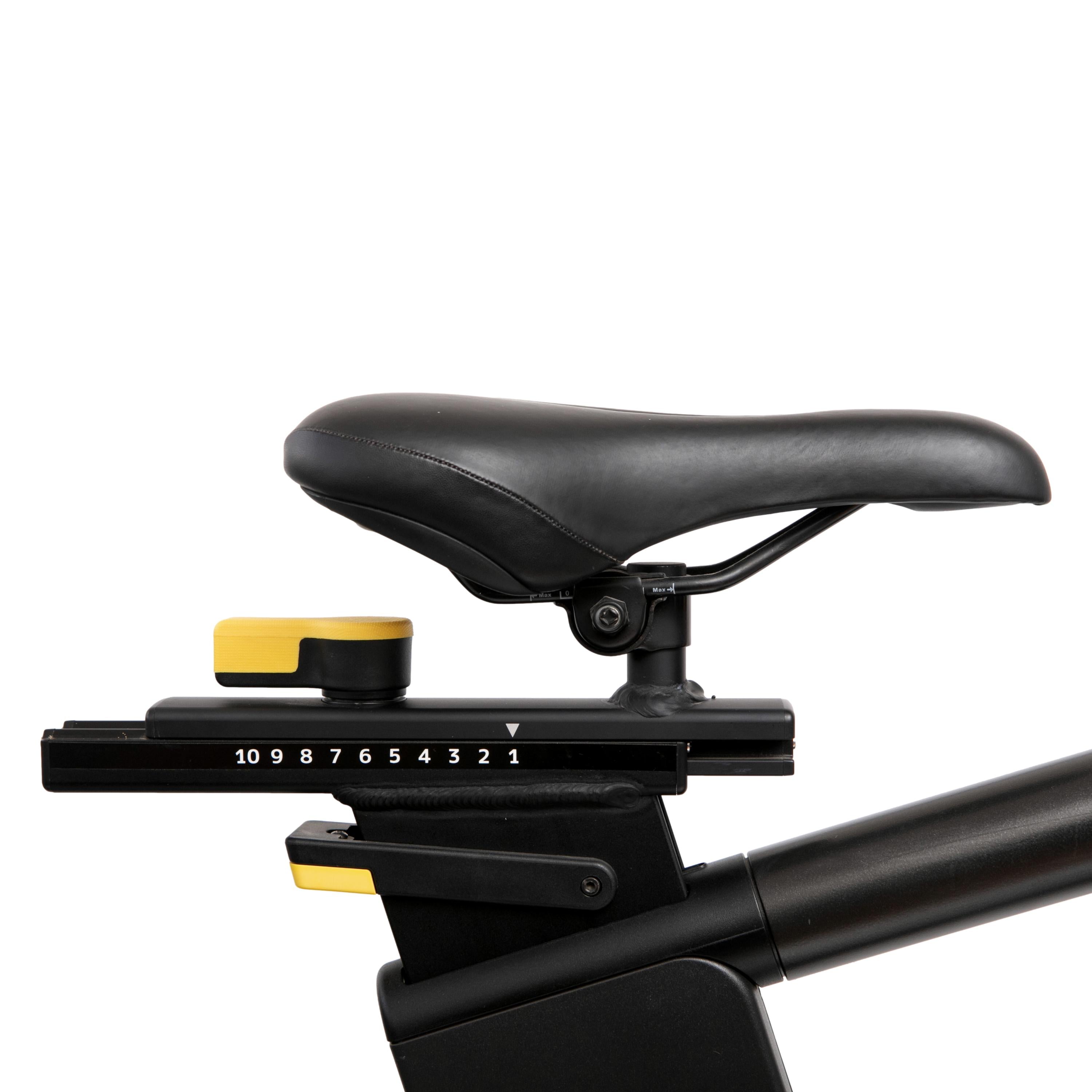 Bicicleta Spinning	Technogym Skillbike Preta - Tamanho Único