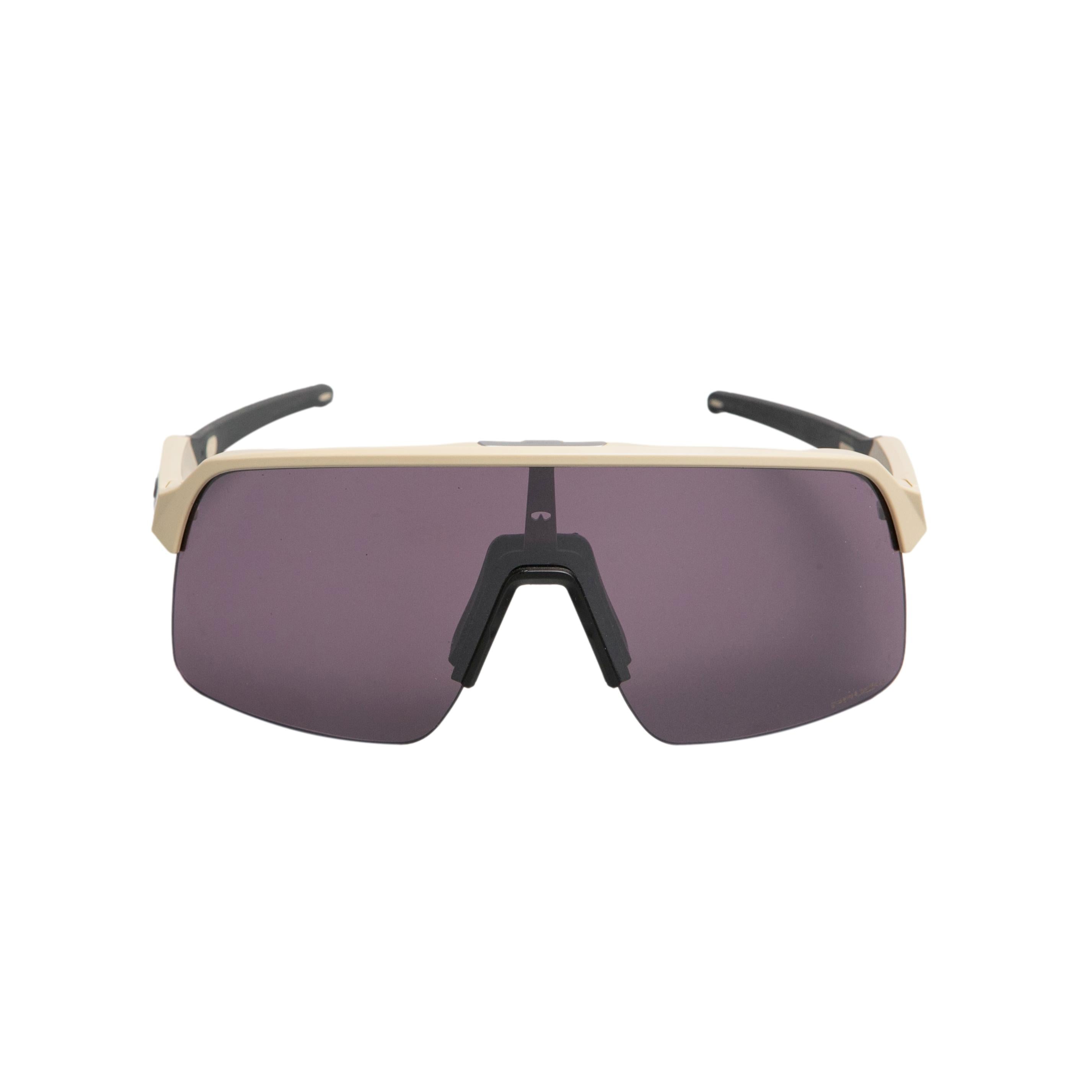 Óculos Unissex Ciclismo Oakley Sutro Fosco Lite Areia Lente Prizm Estrada Com Case - Tamanho Único