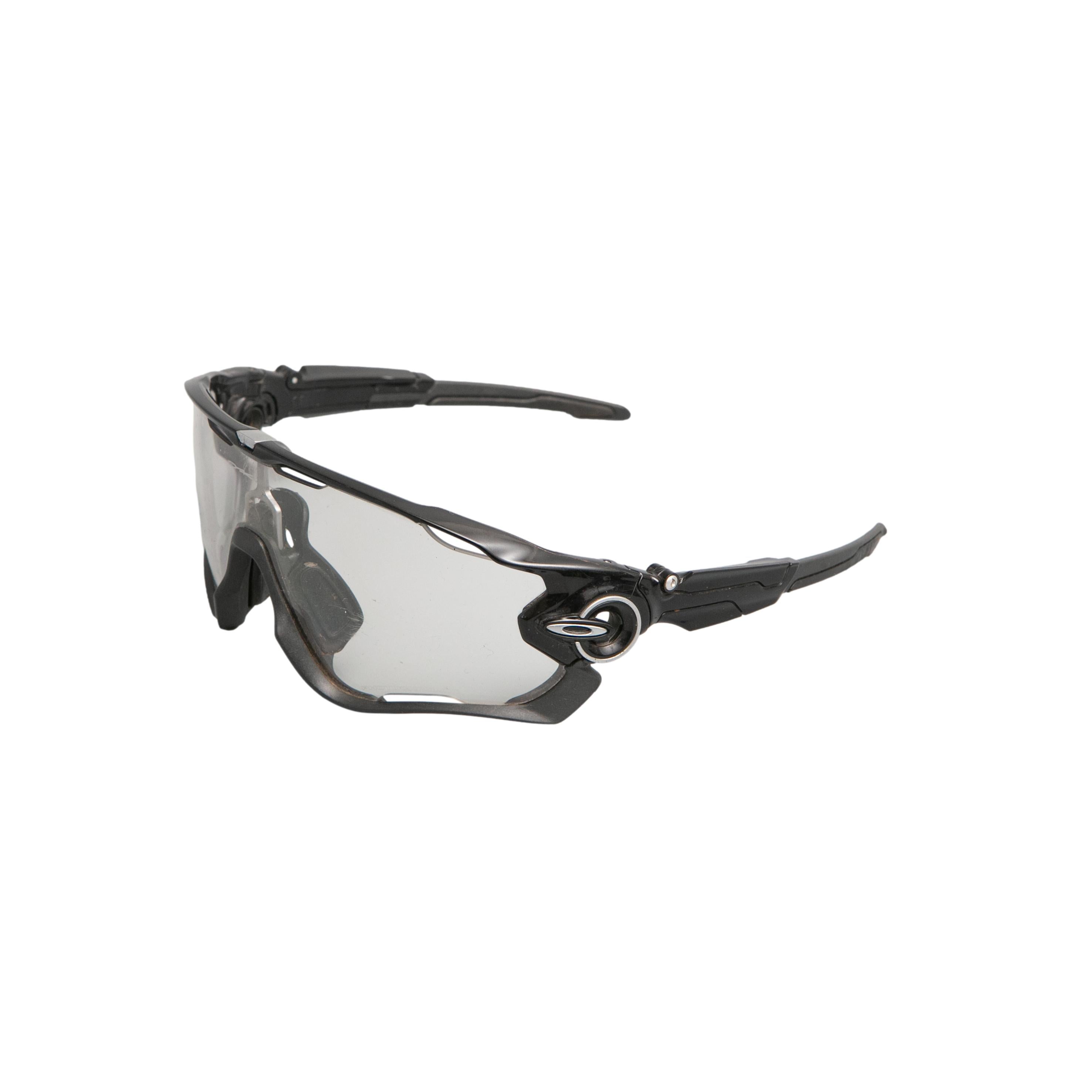 Óculos Unissex Ciclismo Oakley Jawbreaker Polished Black	Lente Photochromic Com Case - Tamanho Único