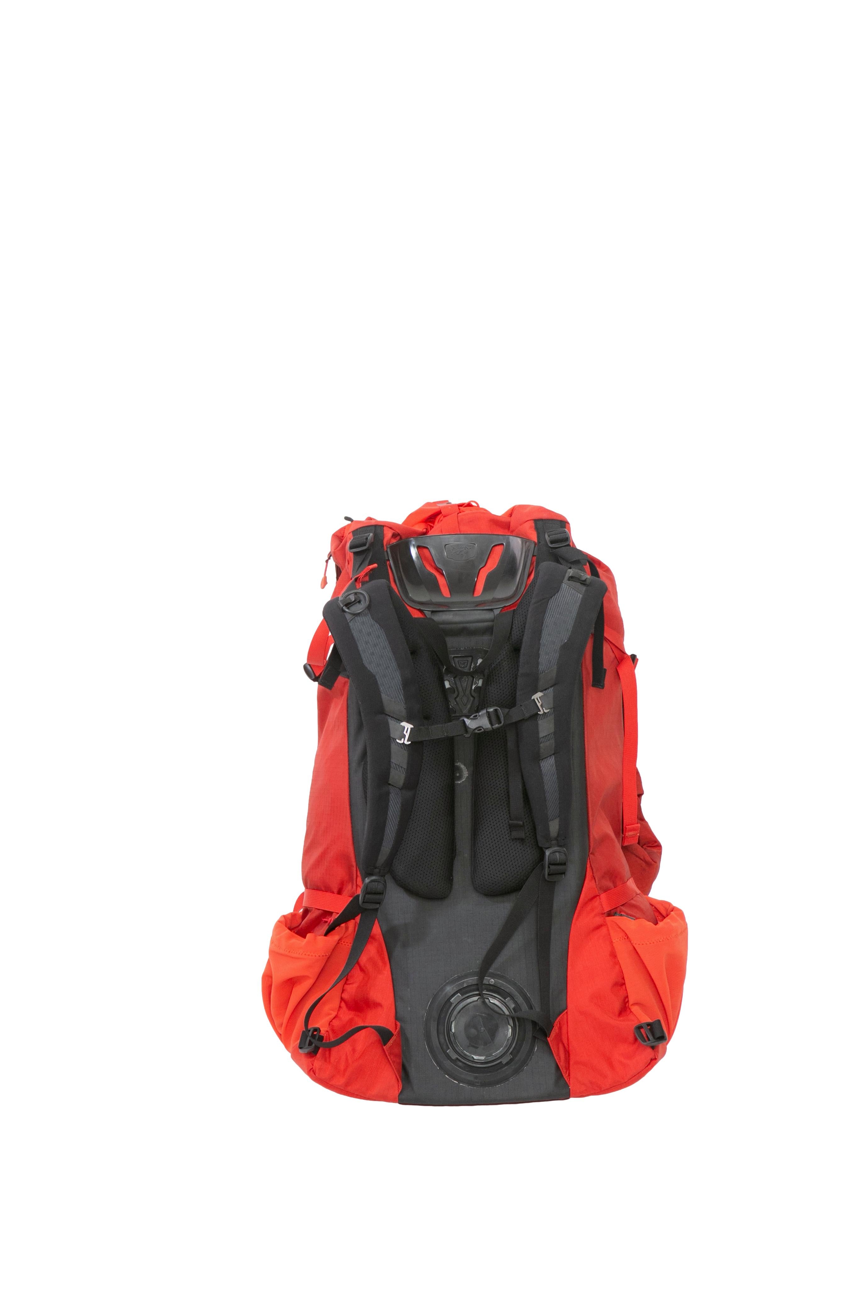 Mochila Backpack Hiking Arctetyx Altra 75