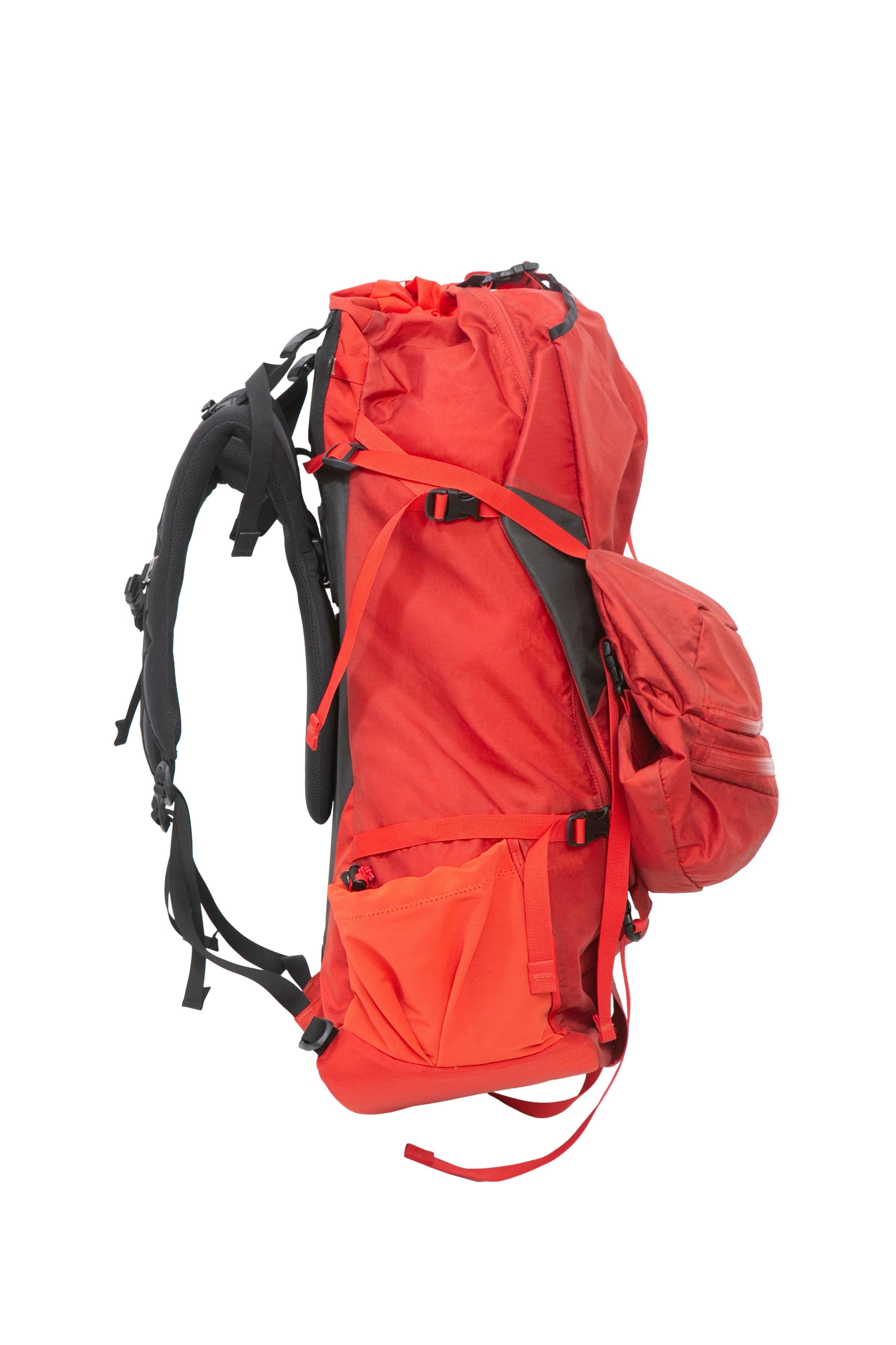 Mochila Backpack Hiking Arctetyx Altra 75